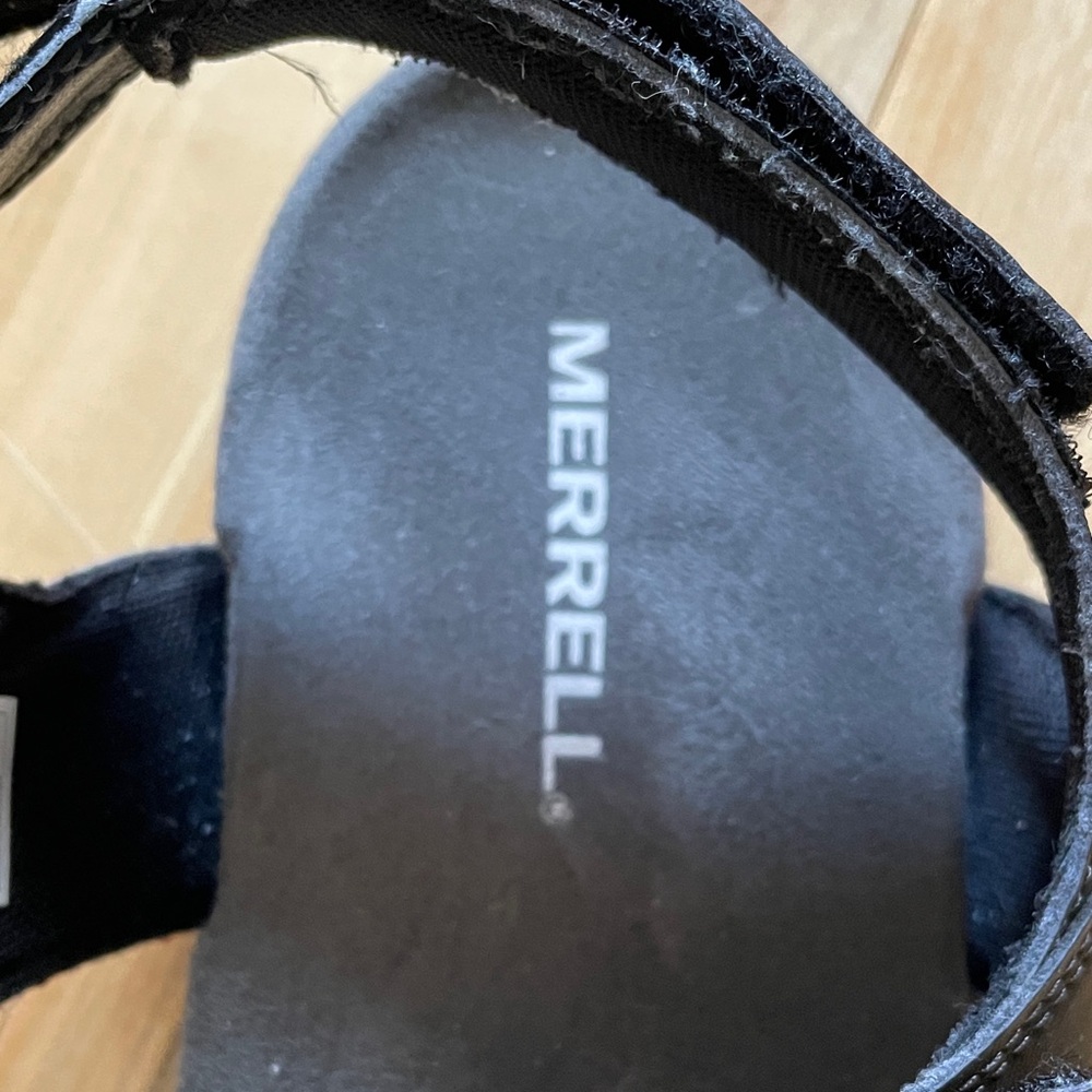 Merrell Black Adjustable Sandals - Picture 2 of 5